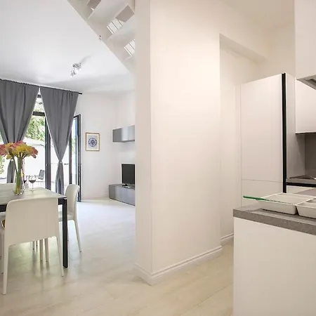 Apartamento Urban Oasis With Patio For 5 Guests - Reserved Parking - Termini Roma