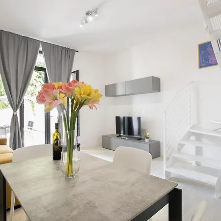 Urban Oasis With Patio For 5 Guests - Reserved Parking - Termini *