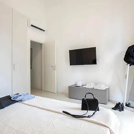 Urban Oasis With Patio For 5 Guests - Reserved Parking - Termini *