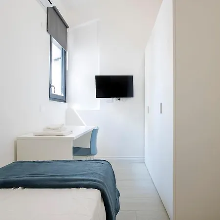 Urban Oasis With Patio For 5 Guests - Reserved Parking - Termini