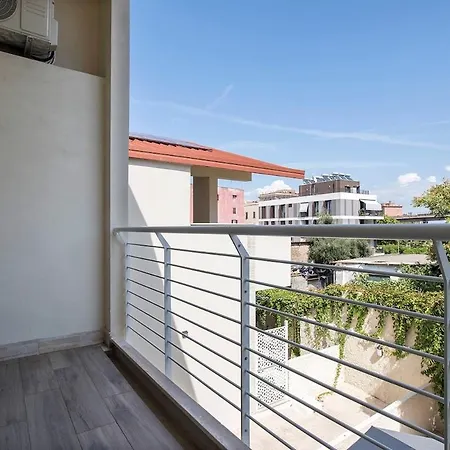 Urban Oasis With Patio For 5 Guests - Reserved Parking - Termini *