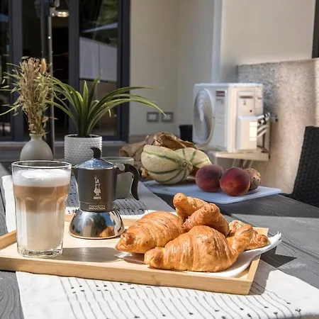 Urban Oasis With Patio For 5 Guests - Reserved Parking - Termini