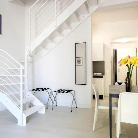 Апартаменты Urban Oasis With Patio For 5 Guests - Reserved Parking - Termini *