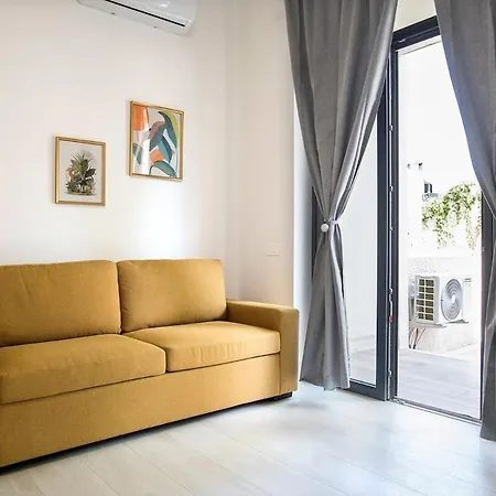 Urban Oasis With Patio For 5 Guests - Reserved Parking - Termini